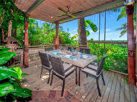 Unique, Tropical Rainforest Getaway - Accommodation Gladstone 1