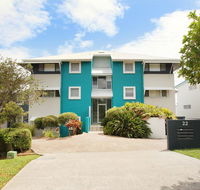 Unit 1 On The Park Frank Street Coolum Beach WIFI 400 Bond LINEN INCLUDED - Accommodation Gladstone