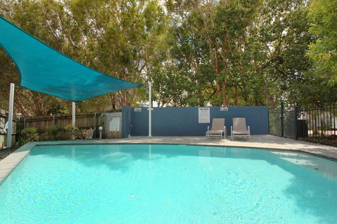 Unit 1 On The Park, Frank Street Coolum Beach: WIFI, 400 Bond, LINEN INCLUDED - Accommodation Gladstone 2