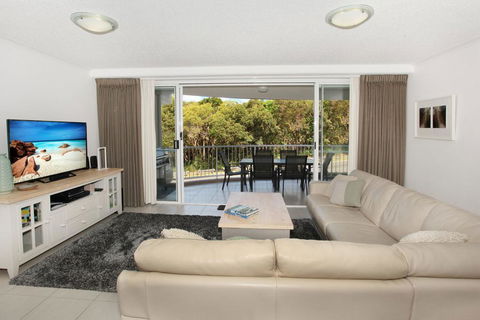 Unit 2 Point Break Apartments, 1-3 Point Arkwright, Linen Incl - Accommodation Gladstone 0