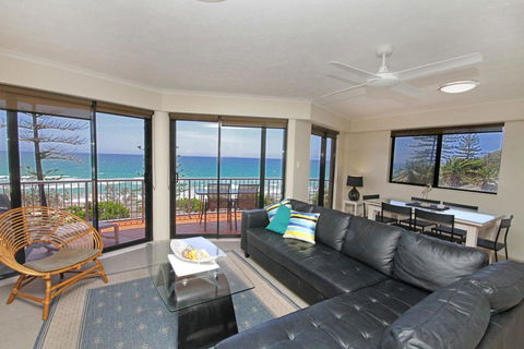 Unit 3, The Rocks, 1746 David Low Way Coolum Beach - 500 BOND - Accommodation Gladstone 3