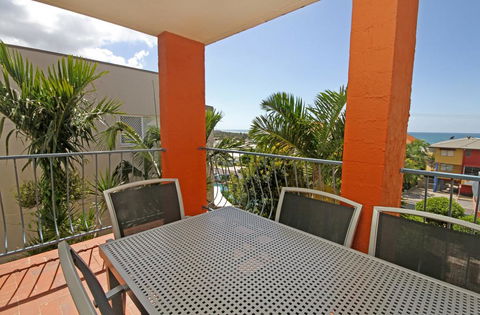 Unit 4, Cooltoro Court, 7 Frank Street Coolum Beach, 400 BOND, LINEN INCLUDED - Accommodation Gladstone 0