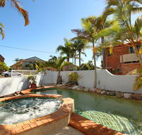 Unit 4 Coolum Sands Apartments 34 First Avenue Coolum Beach 400 BOND LINEN SUPPLIED - Accommodation Gladstone