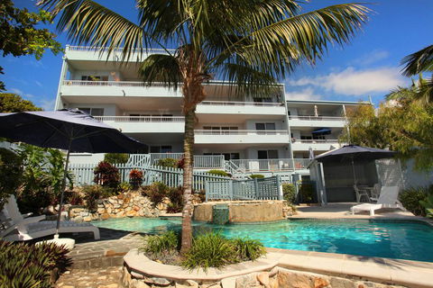 Unit 9, Coolum Blueseas Apartments, 59-61 Coolum Tce, Coolum Beach, 400 BOND, LINEN INCLUDED - Accommodation Gladstone 1
