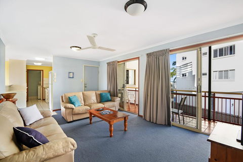 Vaai Moana - 5/10 Oriole Avenue - Accommodation Gladstone 1