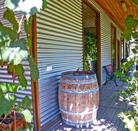 Valley Farm Vineyard Villas - Accommodation Gladstone