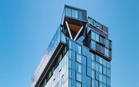 Vibe Hotel Melbourne - Accommodation Gladstone 0