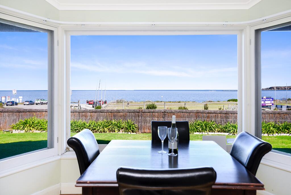 Victor Harbor SA Accommodation Gladstone
