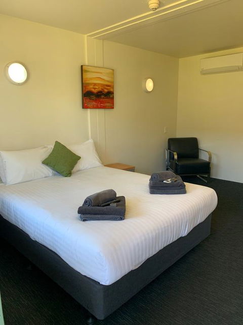 Victoria Village - Accommodation Gladstone 3