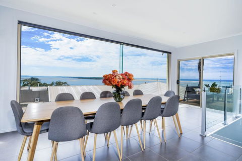 VIEWS FOREVER - INVERLOCH - Accommodation Gladstone 1