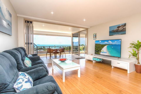 VIEWS ON ELSHEBY - Accommodation Gladstone 0