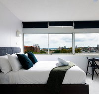 Views To Die For// Studio Rushcutters Bay // Free Parking - Accommodation Gladstone