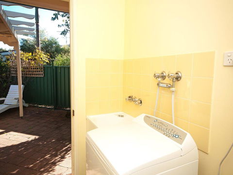 Views To Yaccaba Headland - Accommodation Gladstone 1