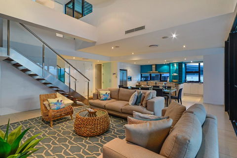 Villa 12 The Edge On Hamilton Island - Accommodation Gladstone 3