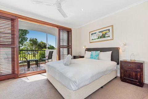 Villa Aqua - Accommodation Gladstone 0