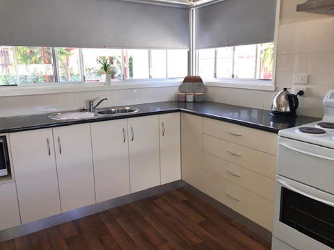 Villa Asolana - Accommodation Gladstone 1