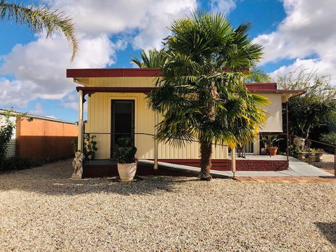 Villa Asolana - Accommodation Gladstone 0