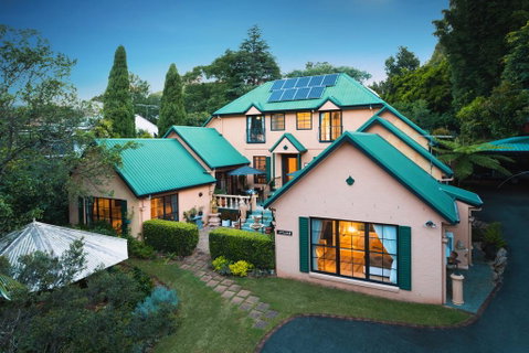 Villa Della Rosa Bed & Breakfast - Accommodation Gladstone 2