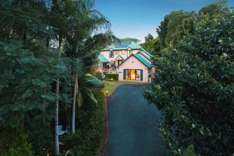 Villa Della Rosa Bed & Breakfast - Accommodation Gladstone 1
