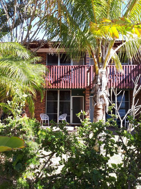 Villa Eight - Accommodation Gladstone 1