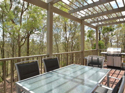 Villa Executive 2br Barbera Resort Condo Located Within Cypress Lakes Resort (nothing Is More Central) - Accommodation Gladstone 0