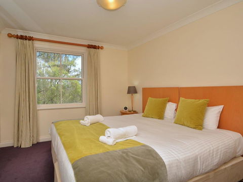 Villa Executive 2br Barbera Resort Condo Located Within Cypress Lakes Resort (nothing Is More Central) - Accommodation Gladstone 2