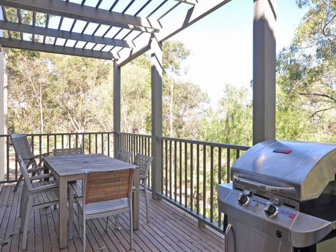 Villa Executive 2br Petit Verdot Resort Condo Located Within Cypress Lakes Resort (nothing Is More Central) - Accommodation Gladstone 0