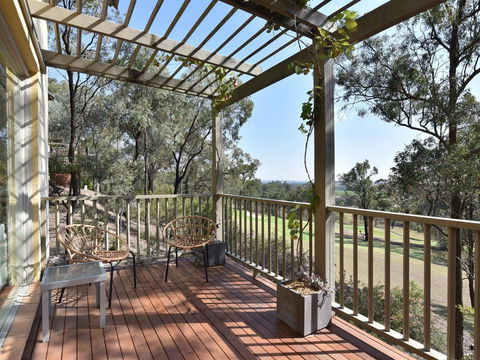 Villa Executive 2br Viti Resort Condo Located Within Cypress Lakes Resort (nothing Is More Central) - Accommodation Gladstone 1