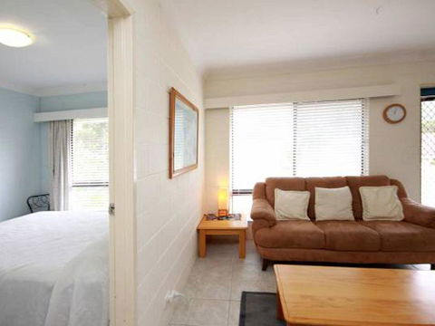 Villa Manyana Unit 25 - Accommodation Gladstone 1