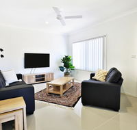Villa Mare  Culburra - 4 Mins to Beach - Accommodation Gladstone