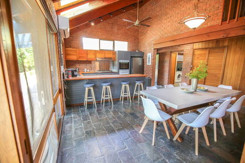 Villa Nord - Accommodation Gladstone 0