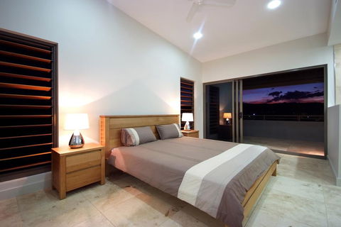 Villa One On Murphy - Luxury Holiday Villa - Accommodation Gladstone 2