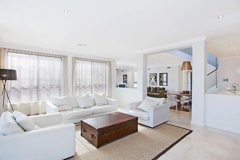 Villa Saachi - Accommodation Gladstone 2