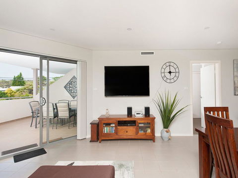 Villa Serene @ Fingal Bay - Accommodation Gladstone 0