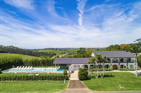 Villa St Helena - Accommodation Gladstone 2