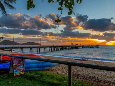 Villa Tiino - Clifton Beach - Accommodation Gladstone 1