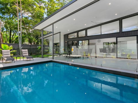 Villa Tiino - Clifton Beach - Accommodation Gladstone 0