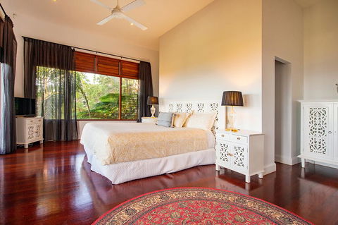 Villa Vivante - Accommodation Gladstone 2