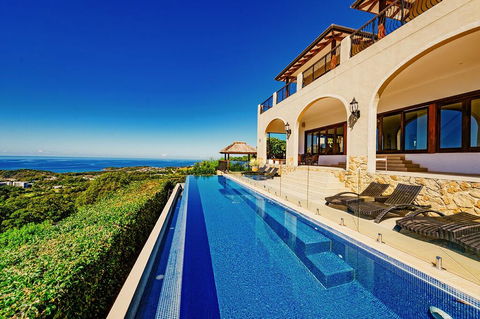Villa Vivante - Accommodation Gladstone 0
