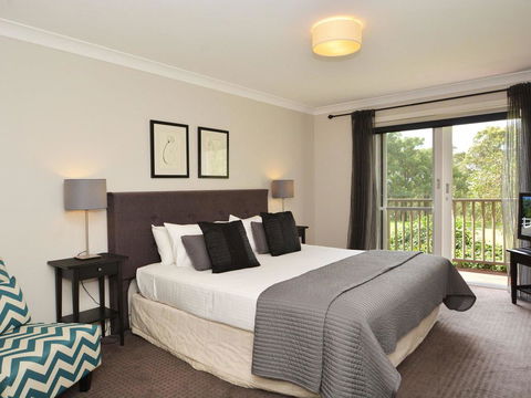 Villas Dodici (Sleeps 12) Resort Condos Located Within Cypress Lakes Resort (nothing Is More Central) - Accommodation Gladstone 0