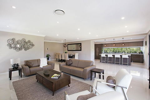 Vin De Vie - Accommodation Gladstone 1