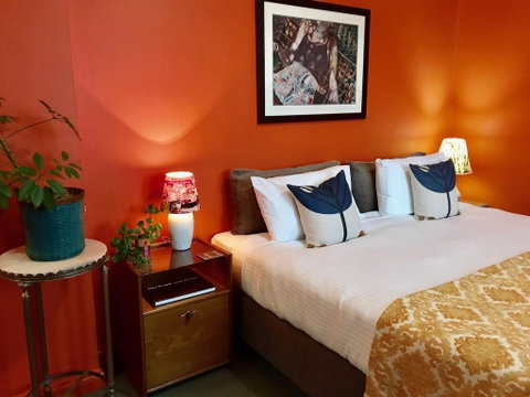 Vine Valley Inn - Accommodation Gladstone 0