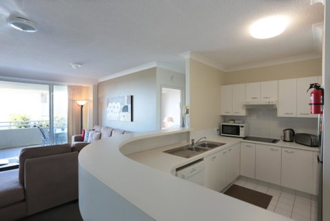 Visit The Cote D'Azur In Sunshine Beach - Accommodation Gladstone 2