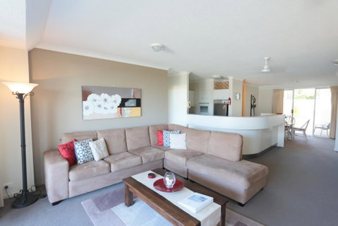 Visit The Cote D'Azur In Sunshine Beach - Accommodation Gladstone 1