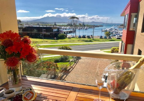 Vista Marina Penthouse #6 - Accommodation Gladstone 0