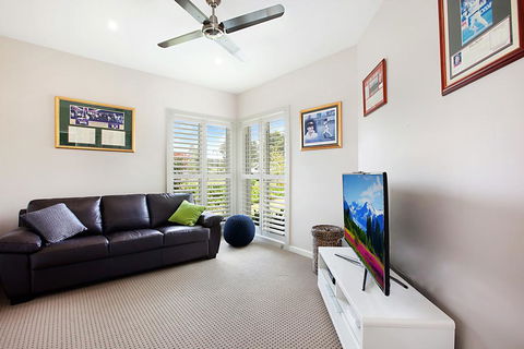 Vista One - Accommodation Gladstone 2