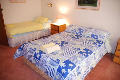 Vista-Del-Lago - Accommodation Gladstone 2