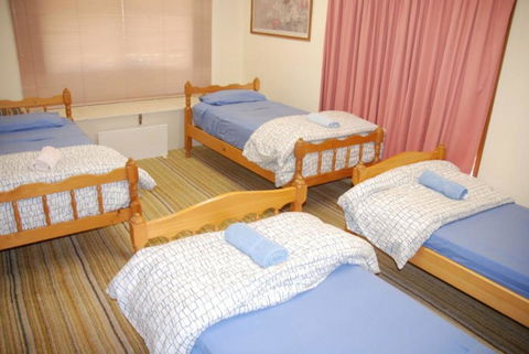 Vista-Del-Lago - Accommodation Gladstone 1