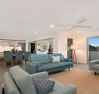VistaLennox - WiFi and A/C - Accommodation Gladstone
