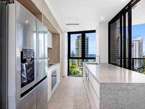 Vue Broadbeach Private 2 Bed Ocean View - Accommodation Gladstone 3